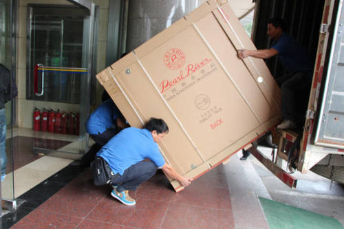 金城江钢琴贵重工艺品无忧运